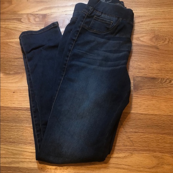 Lucy Pull On Crop Jeans, size S. - Picture 5 of 5